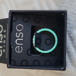ENSO Size 7 Pyramid Stackable Silicone Ring - Turquoise